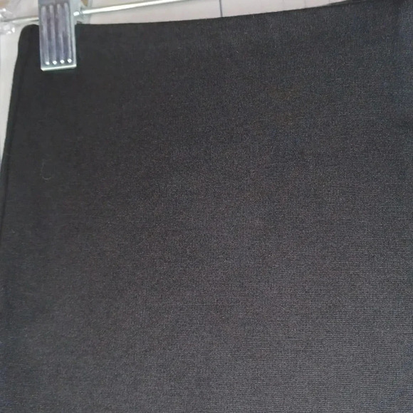 Ann Taylor pull on minimalist ankle  pants - Picture 3 of 8